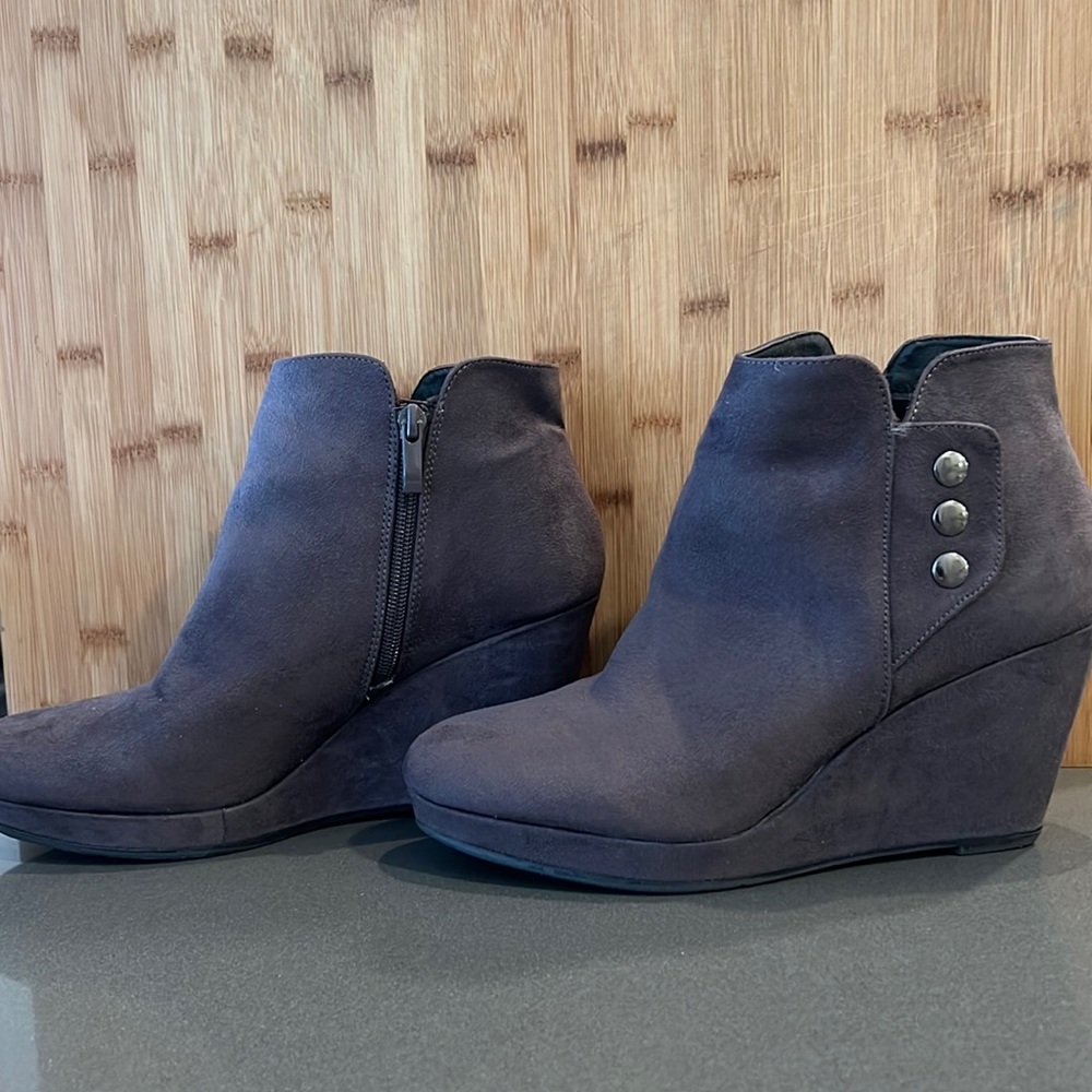 CL by Laundry booties